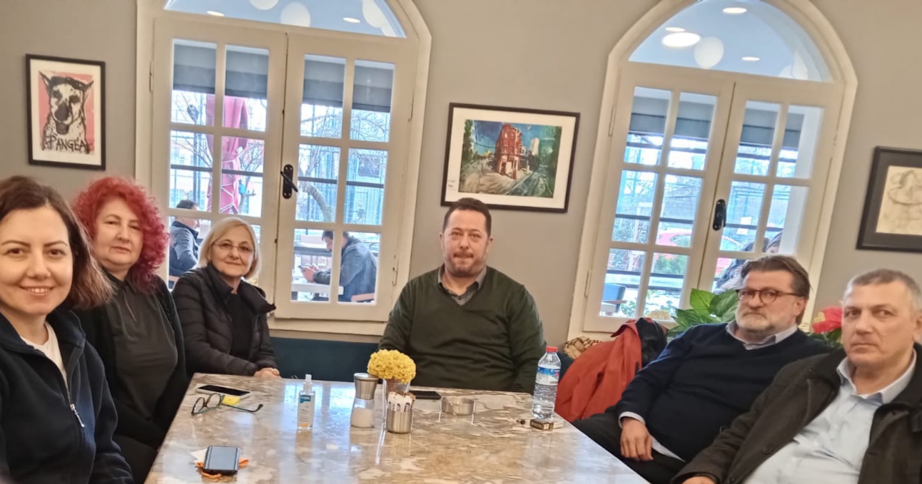 Beşiktaş İlçemizde yaşamı beraber paylaştığımız pati canlarımız için toplantı gerçekleştirdik