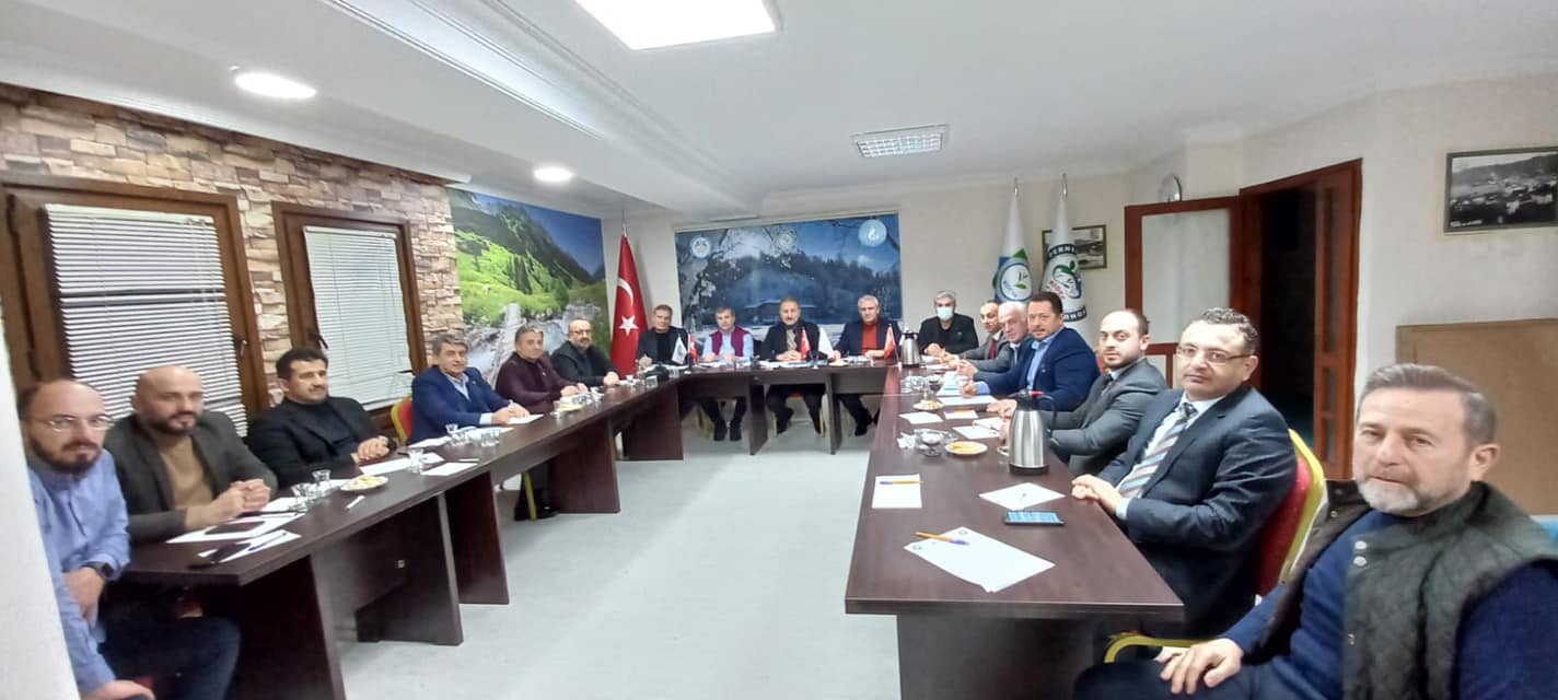 Üyesi olduğumuz RİDEVA (Rize Dernekler ve Vakiflar Birliği) yönetim kurulu olarak Aylık olağan toplantımızı gerçekleştirdik.