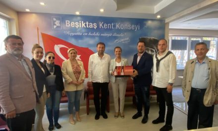 Beşiktaş Kent Konseyi Başkanı Sayın Firdevs Koroğlu ve yönetimini ziyaret ettik.