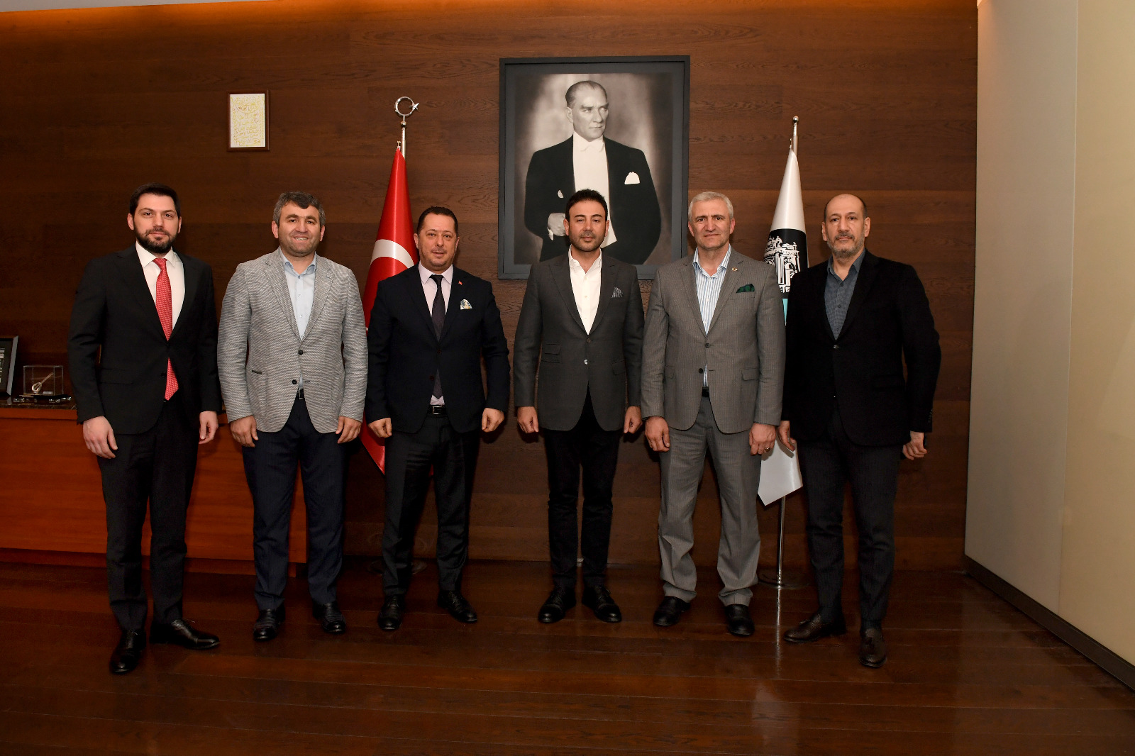 Rize Dernekler Federasyonu ve Beşiktaş Rizeliler Derneği Yönetim Kurulu olarak Beşiktaş Belediye Başkanı Sayın Rıza Akpolat’ı ziyaret ettik.