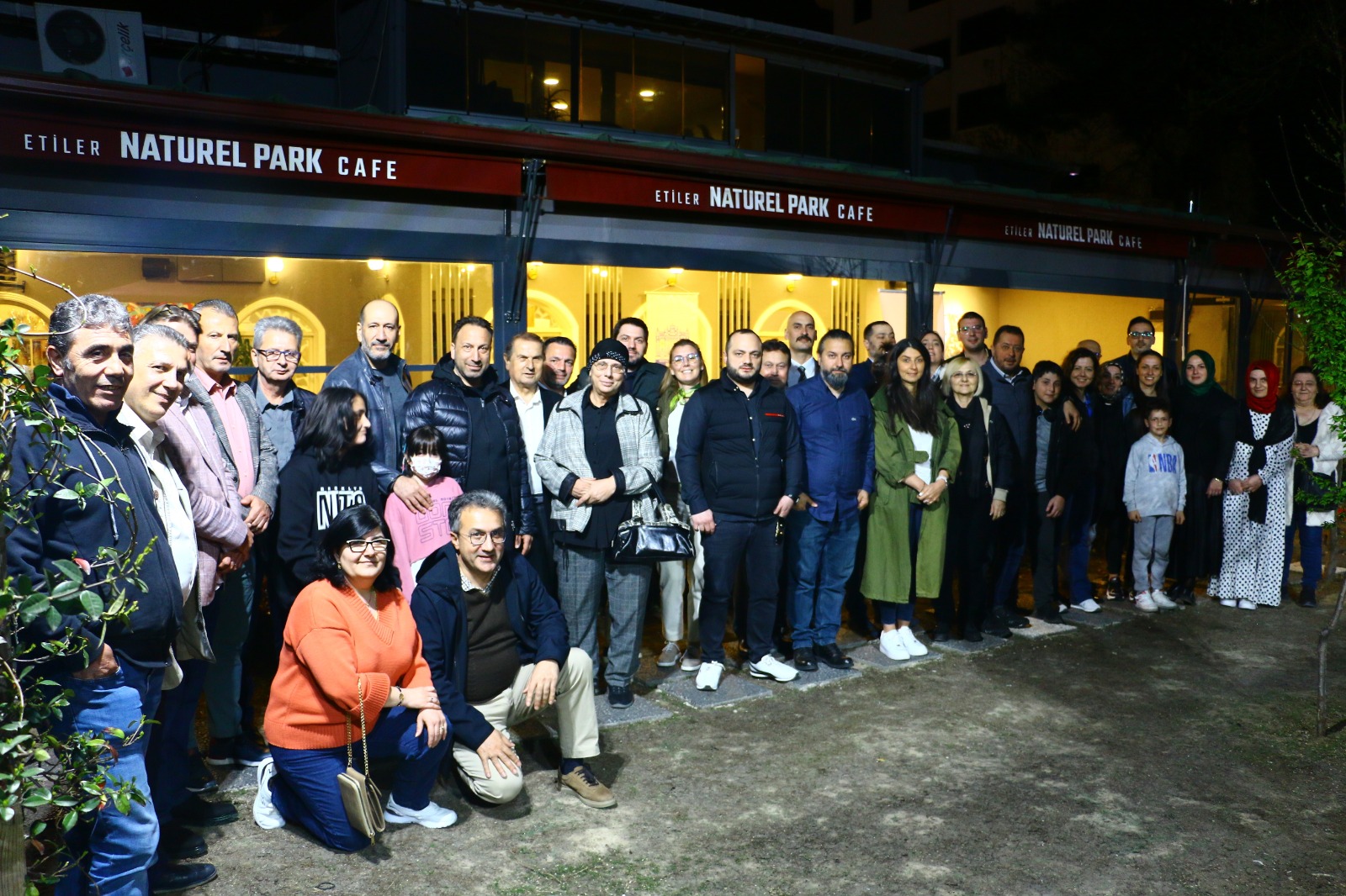 Beşiktaş Rizeliler Derneği Yönetim Kurulu olarak iftar yemeğimizi gerçekleştirdik.