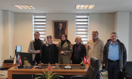 Beşiktaş Rizeliler Derneği Yönetim Kurulu olarak Beşiktaş İlçe Sağlık Müdürü Sayın Dr. Fatma Zehra Güneşer’i ziyaret ettik.