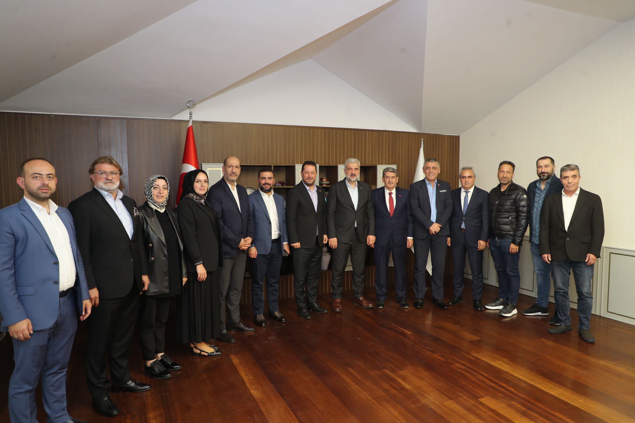 Adalet Ve Kalkınma Partisi İstanbul İl Başkanı Sayın Osman Nuri Kabaktepe’yi ziyaret ettik.